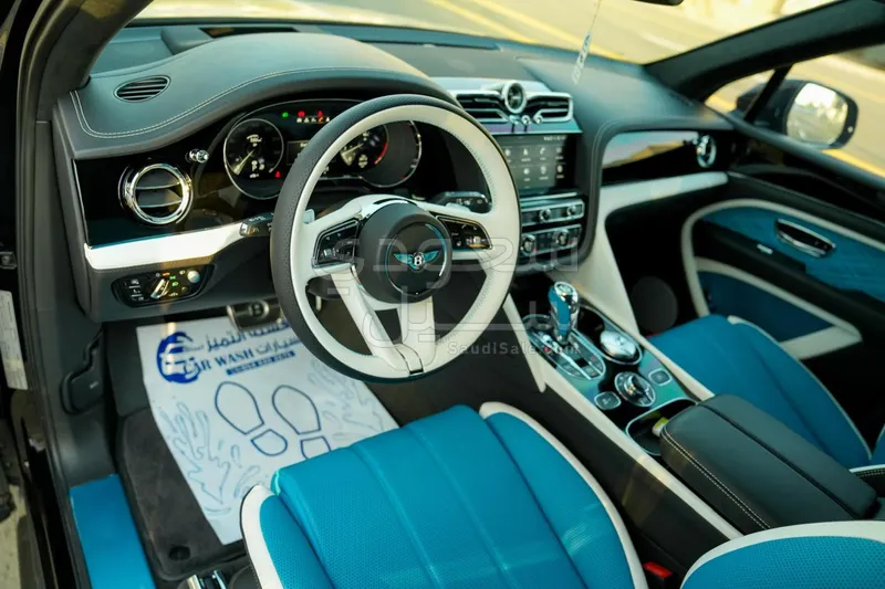 2023 Bentley Bentayga