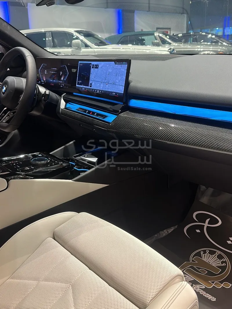 2025 BMW 5 Series 520i Mkit