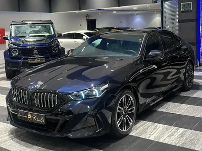 2025 BMW 5 Series 520i Mkit