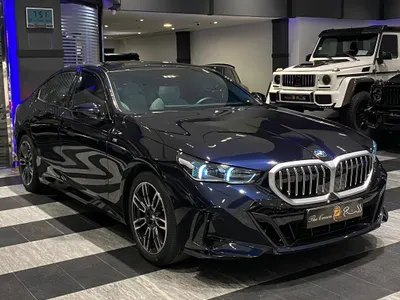 2025 BMW 5 Series 520i Mkit