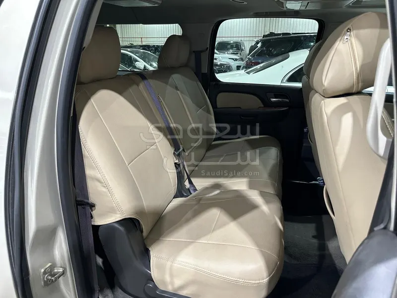 2014 Chevrolet Suburban LT