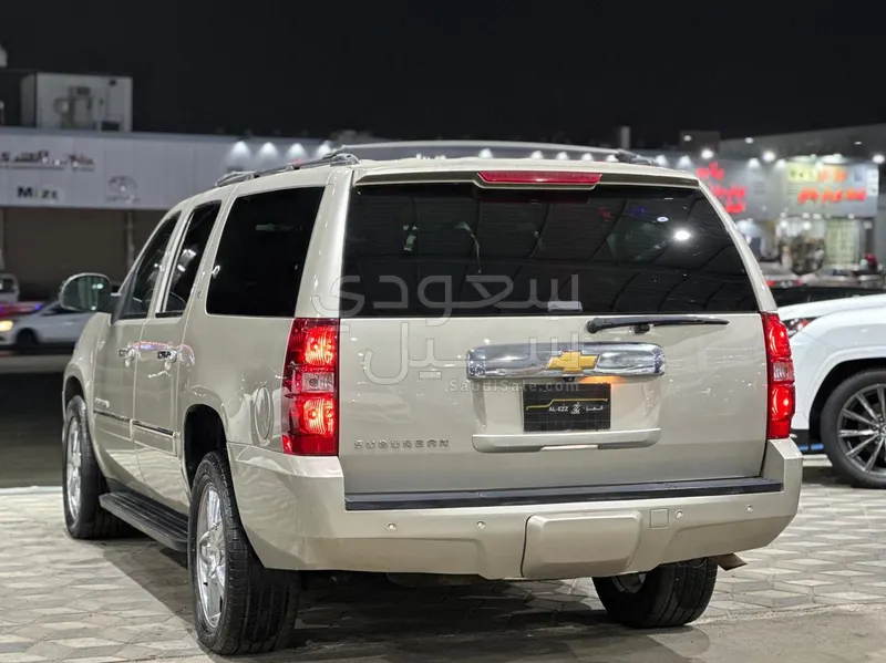 2014 Chevrolet Suburban LT