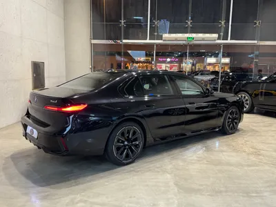 2023 BMW 7 Series 740i