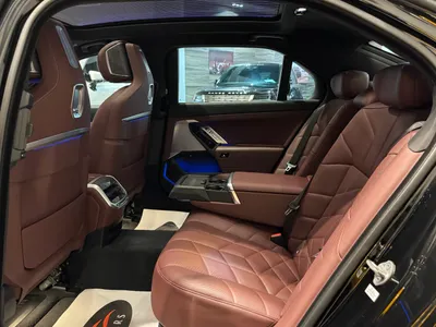 2023 BMW 7 Series 740i