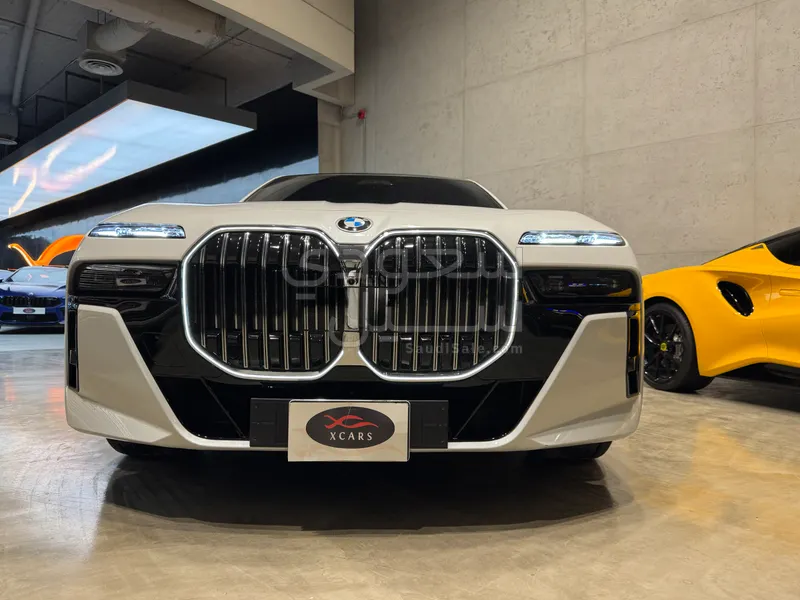 2023 BMW 7 Series 740i