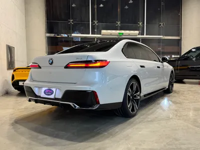 2023 BMW 7 Series 740i