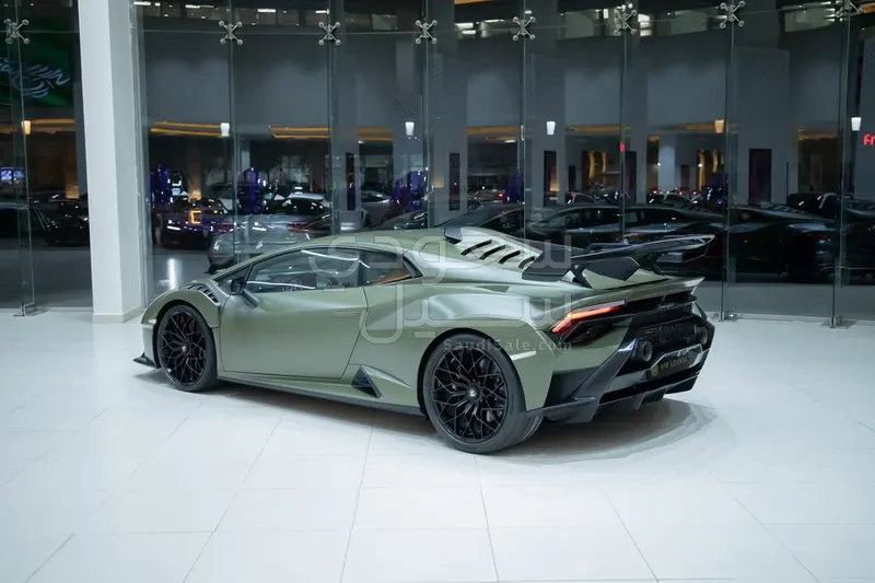2022 Lamborghini Huracán STO