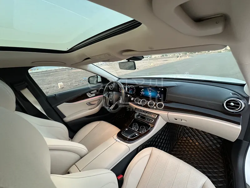 2021 Mercedes-Benz E 200