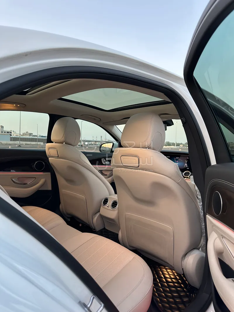 2021 Mercedes-Benz E 200