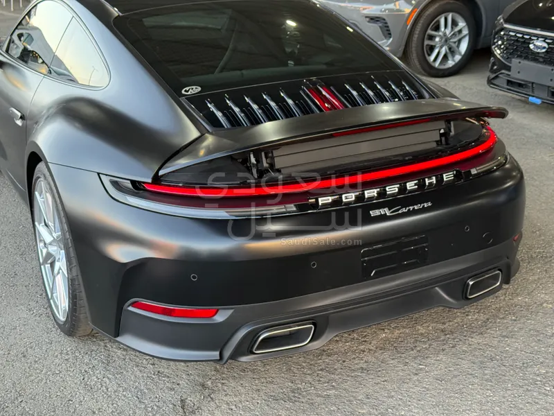 2025 بورش 911 كاريرا