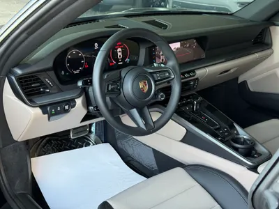 2025 بورش 911 كاريرا