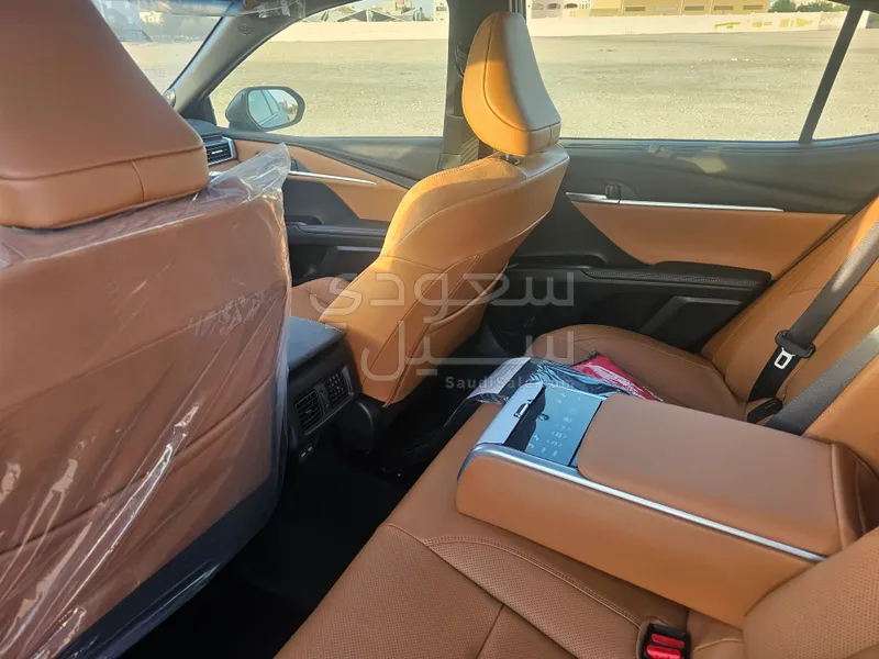 2025 Toyota Camry Lumiere