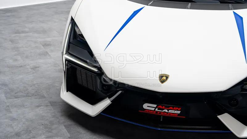 2024 لمبرجيني ريفويلتو