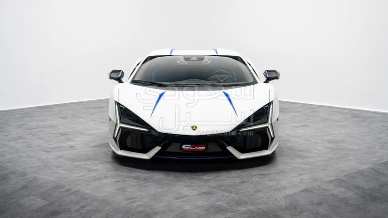 2024 لمبرجيني ريفويلتو