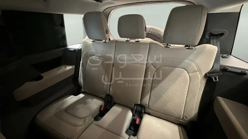2023 Land Rover Defender 130