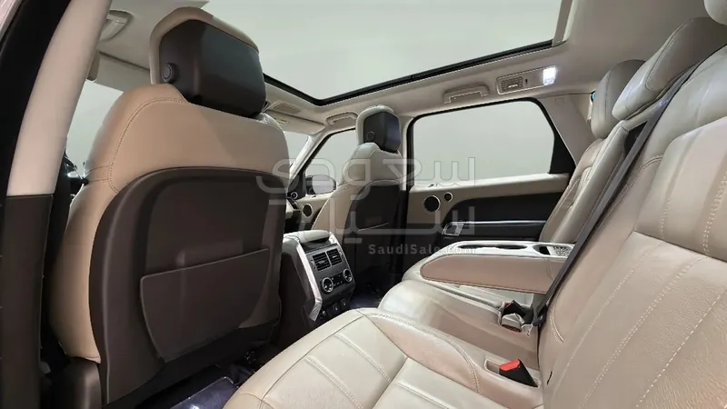 2020 Land Rover Range Rover Sport SE
