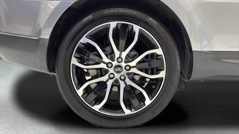 2020 Land Rover Range Rover Sport SE