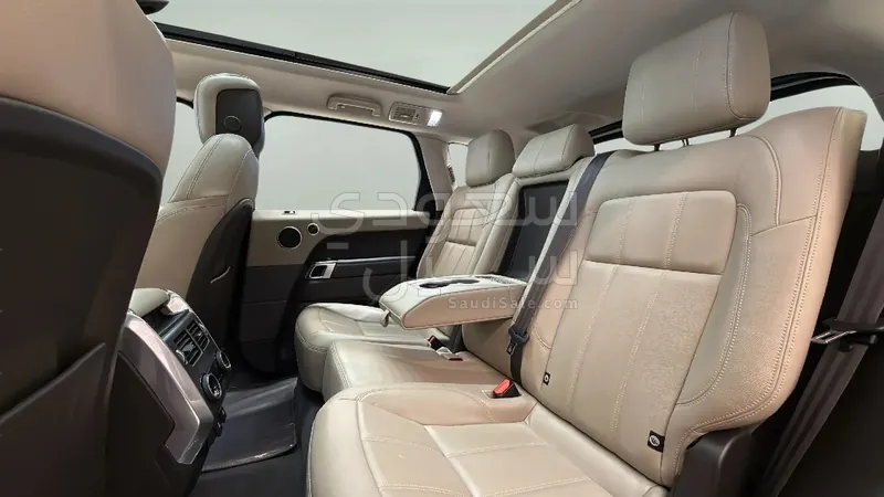 2020 Land Rover Range Rover Sport SE