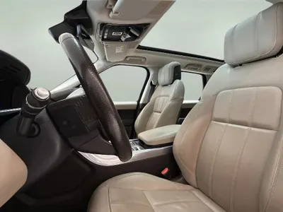 2020 Land Rover Range Rover Sport SE