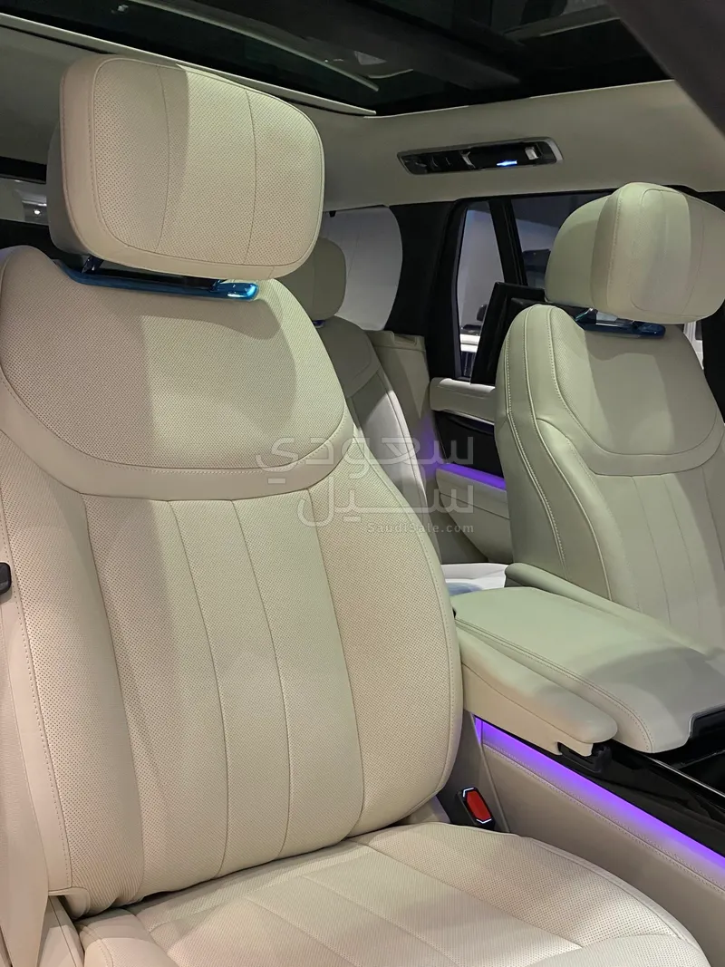 2025 Land Rover Range Rover Autobiography