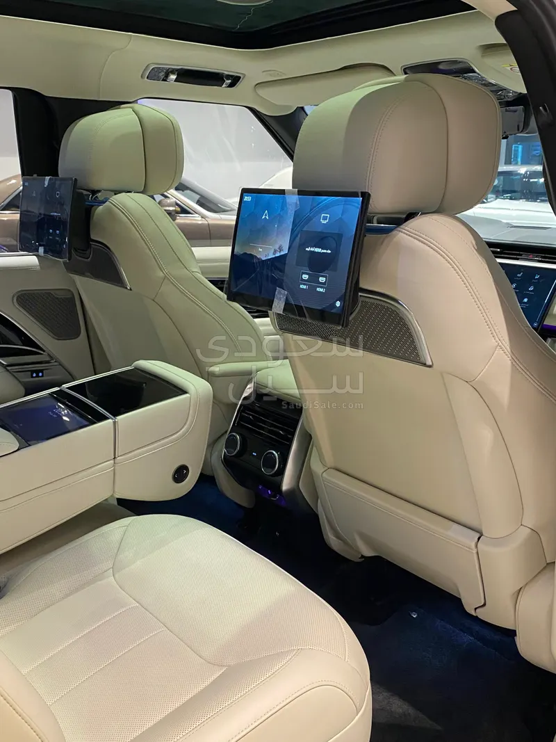 2025 Land Rover Range Rover Autobiography