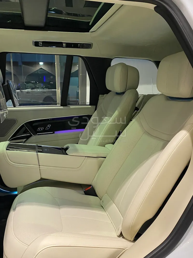 2025 Land Rover Range Rover Autobiography