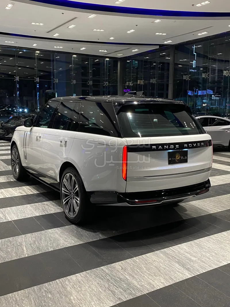 2025 Land Rover Range Rover Autobiography