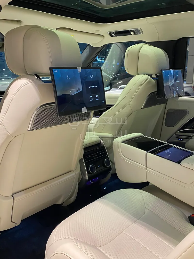 2025 Land Rover Range Rover Autobiography