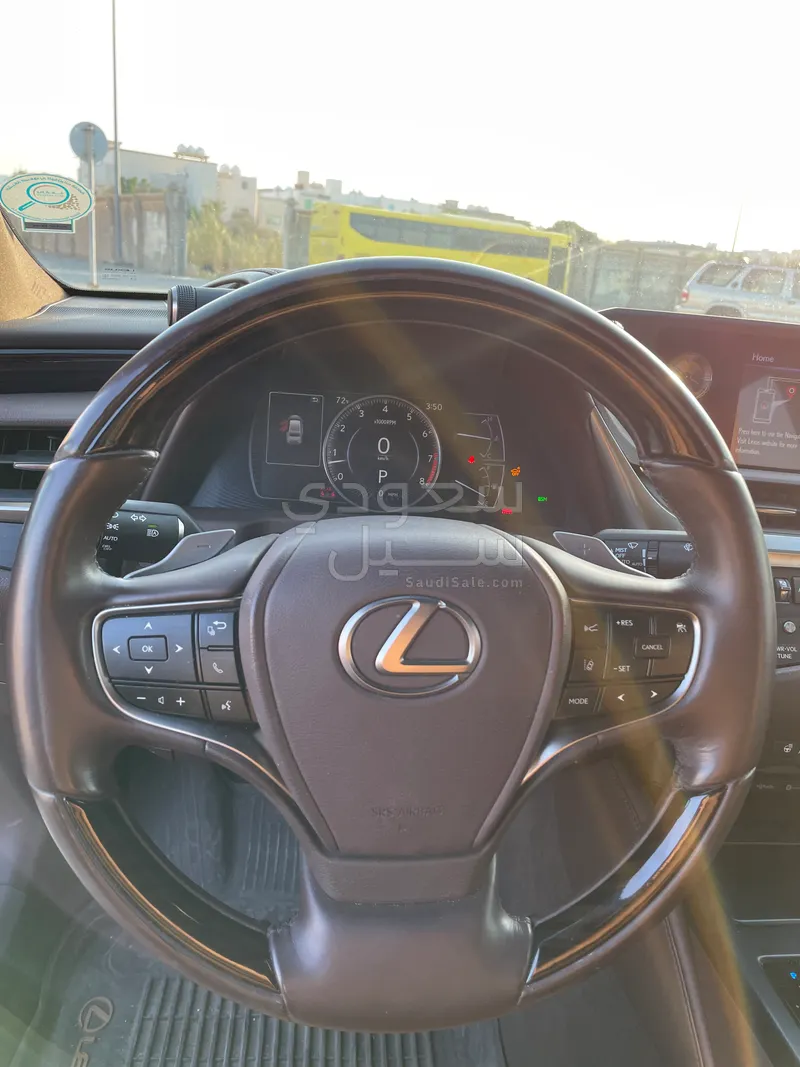 2019 Lexus ES 350