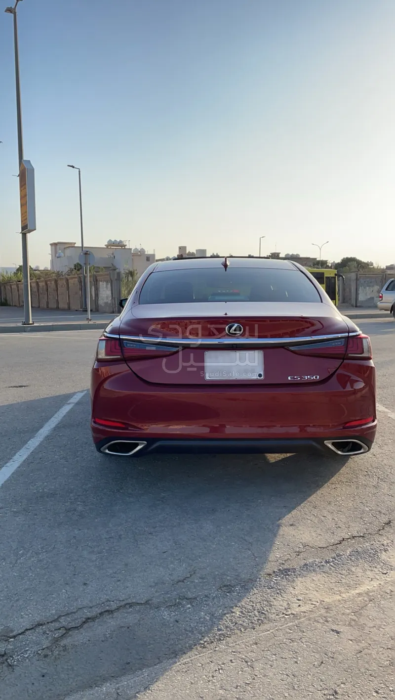 2019 Lexus ES 350