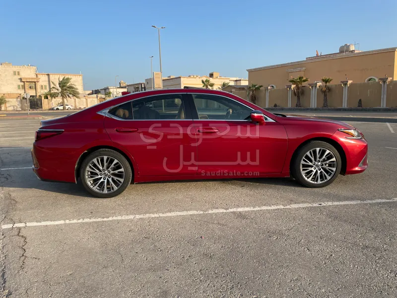2019 Lexus ES 350