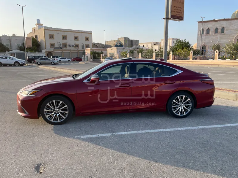 2019 Lexus ES 350