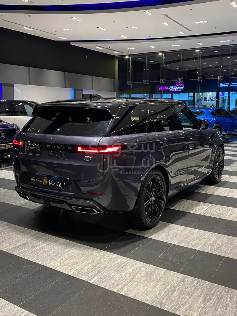 2023 Land Rover Range Rover Sport SE