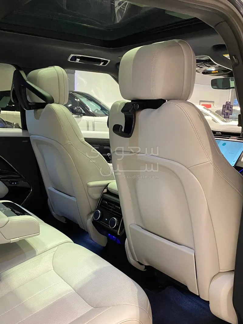 2023 Land Rover Range Rover Sport SE