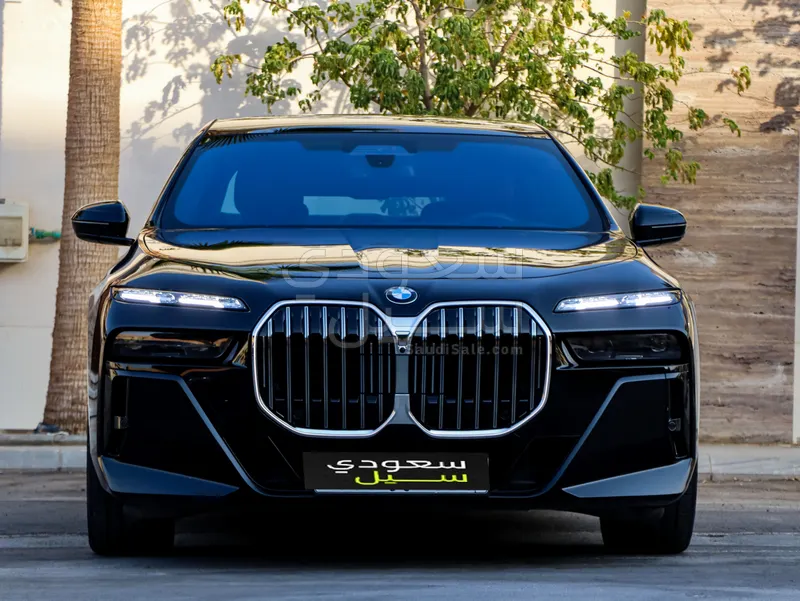 2024 BMW 7 Series 735i