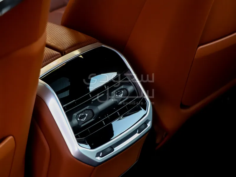 2024 BMW 7 Series 735i