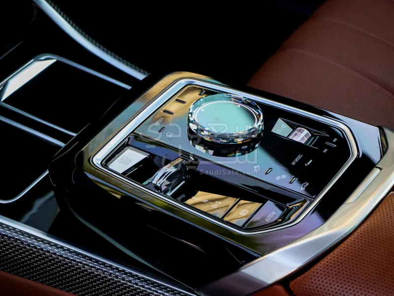 2024 BMW 7 Series 735i