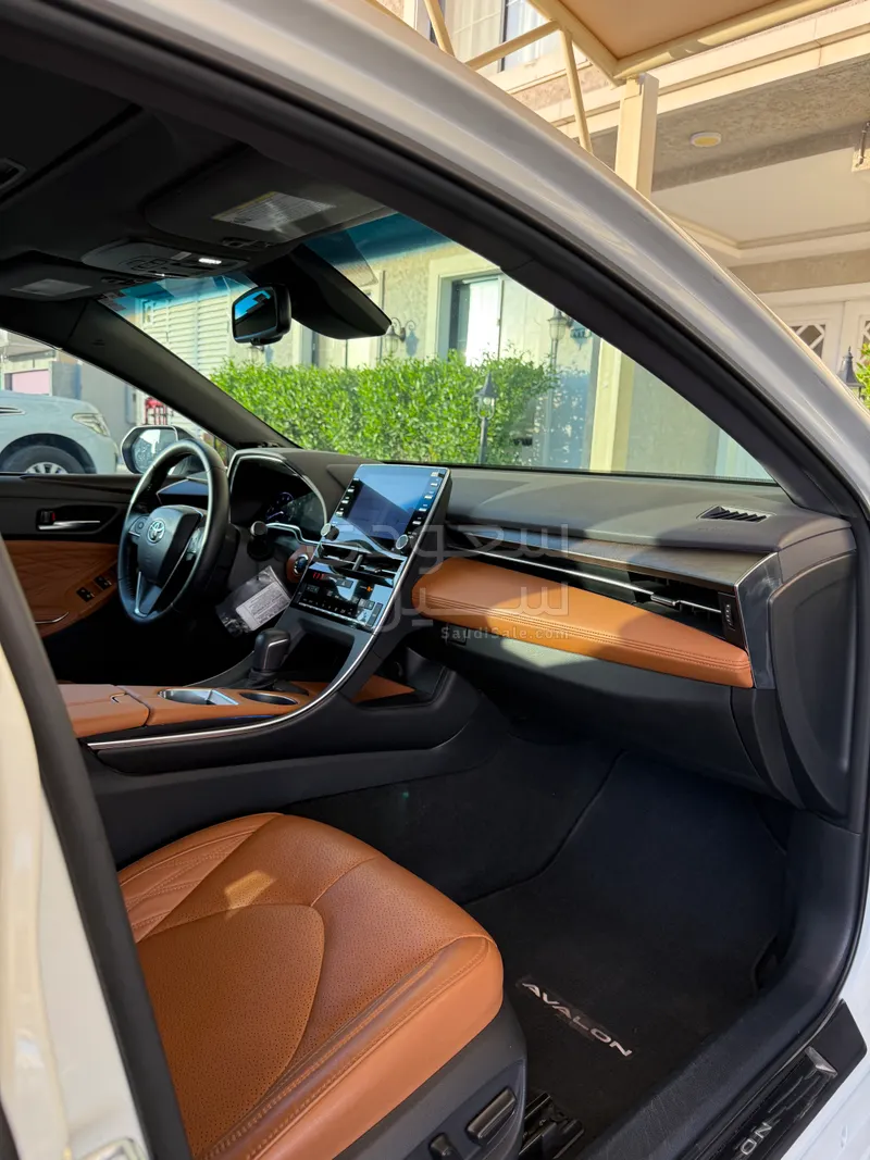 2021 Toyota Avalon Limited