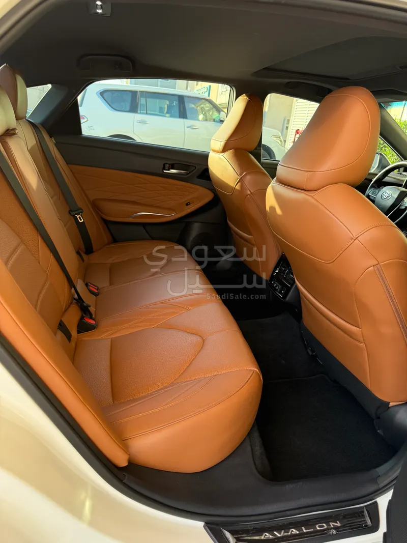 2021 Toyota Avalon Limited