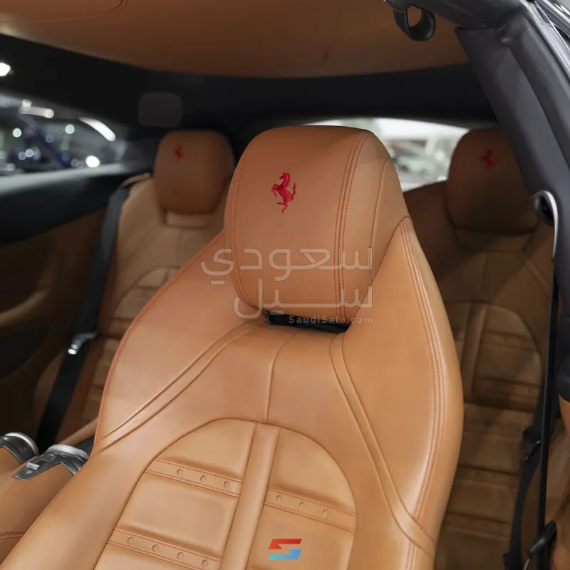 2018 فيراري جي تي سي 4 لوسو