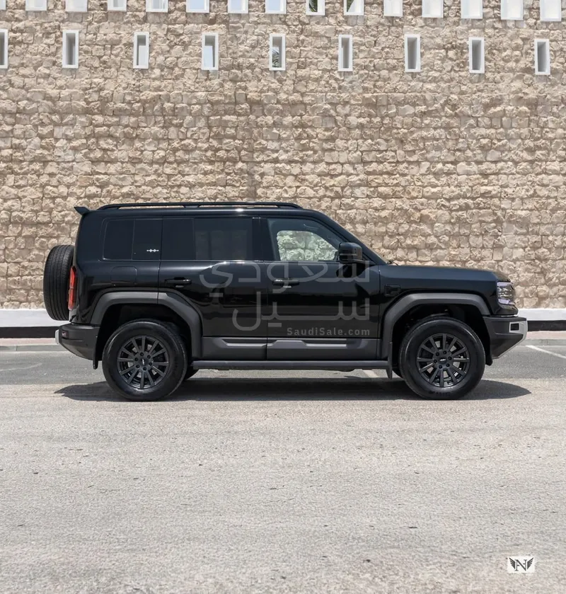 2025 BYD Leopard 5