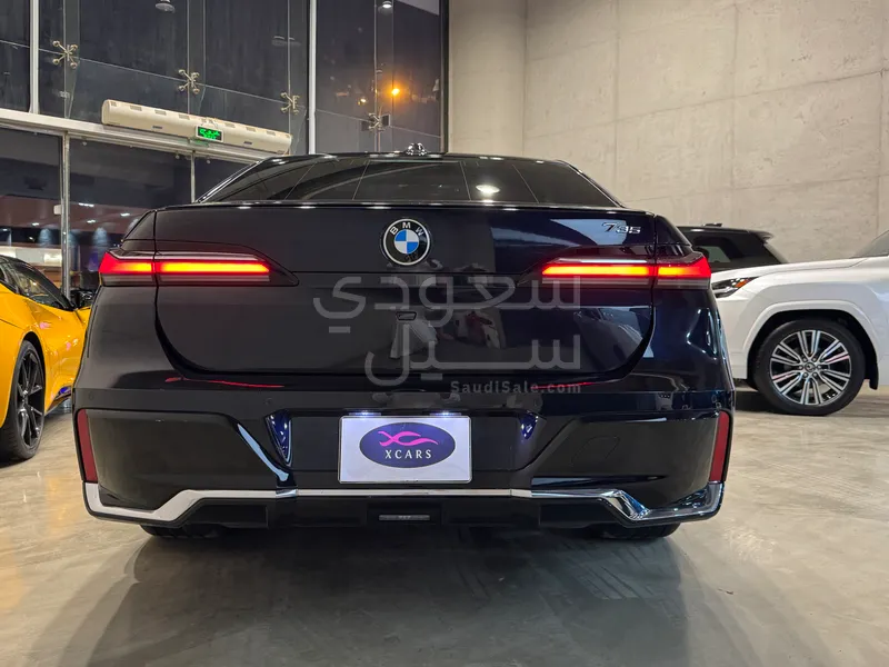 2024 BMW 7 Series 735i