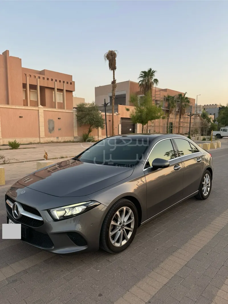 2020 Mercedes-Benz A 220