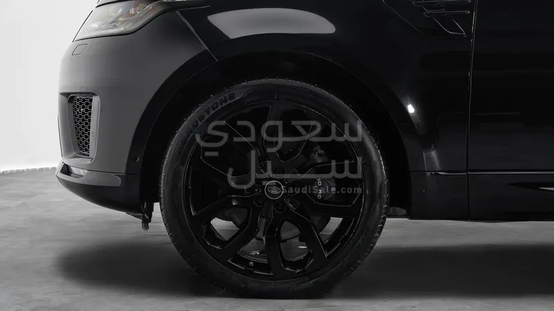 2021 لاند روفر رينج روفر سبورت اتش اس اي
