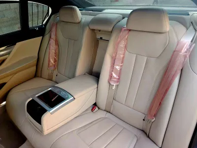 2020 بي ام دبليو الفئة السابعة 730 إل أي
