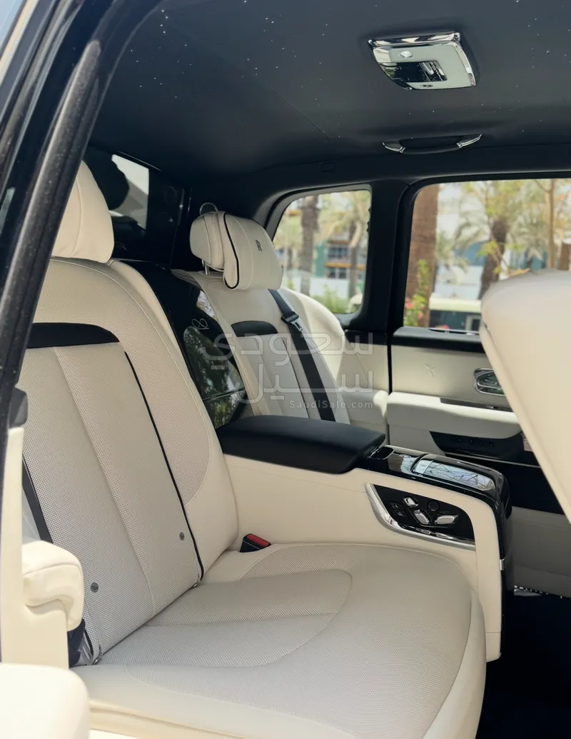 2024 Rolls-Royce Cullinan Black Badge