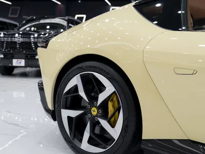 2025 فيراري 12 سيليندر