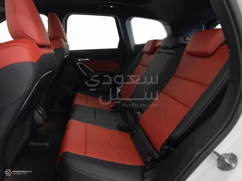 2024 بي ام دبليو الفئة اكس 1