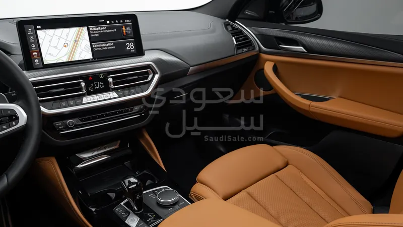 2025 BMW X Series 4 30i