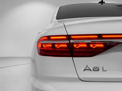 2023 اودي اي 8 50 تي إي اف اي